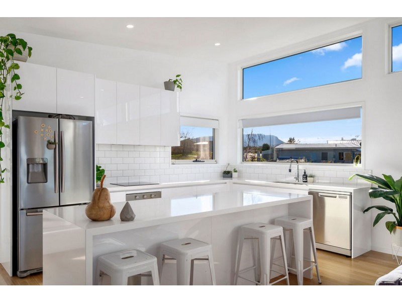 1/33 Staff Road, Electrona TAS 7054