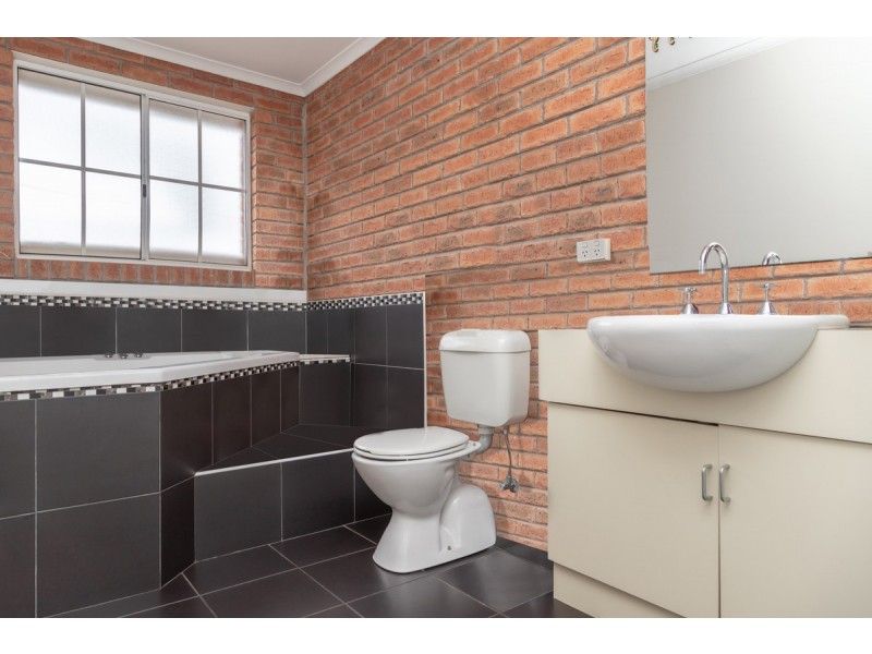 13 Cremorne Avenue, Cremorne TAS 7024