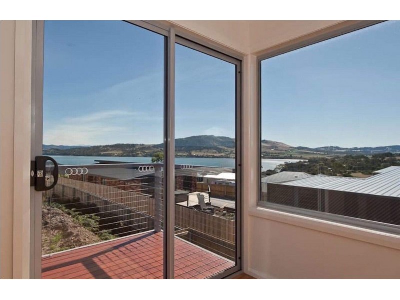 2/20 Northsun Place, Midway Point TAS 7171
