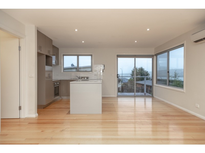 2/20 Northsun Place, Midway Point TAS 7171