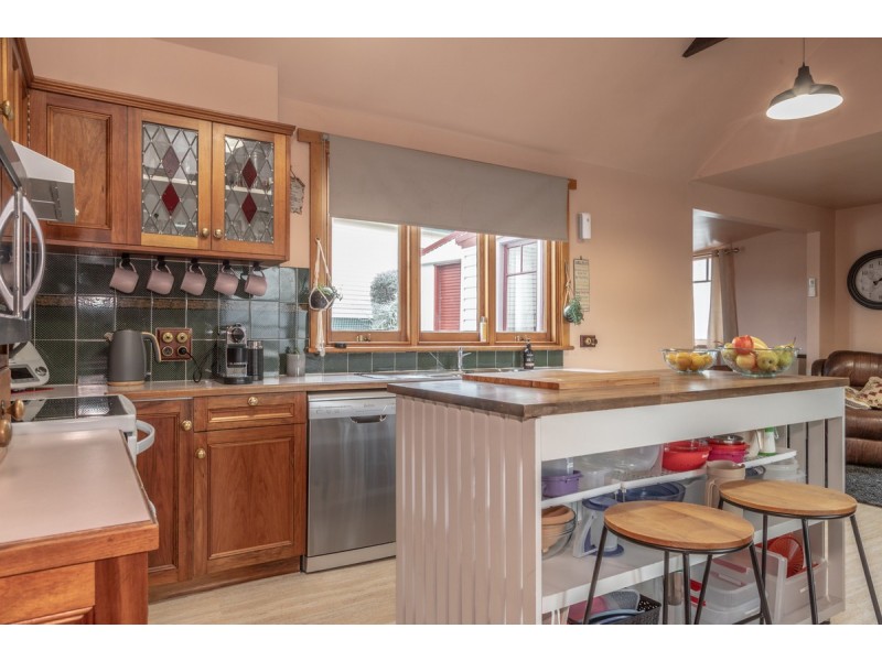 134 Main Road, Claremont TAS 7011