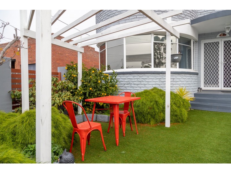 1/6 Young Street, Glenorchy TAS 7010