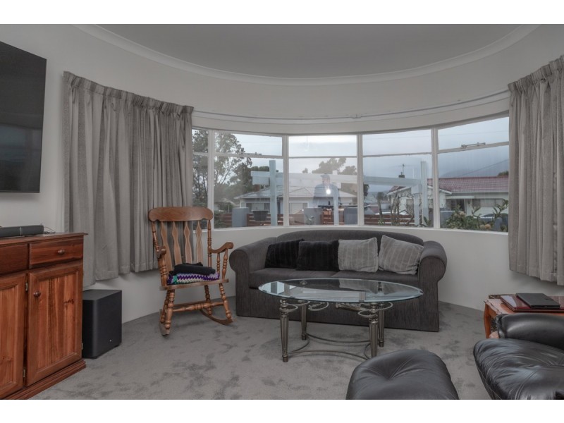 1/6 Young Street, Glenorchy TAS 7010