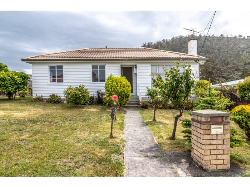 2 Arunta Crescent, Chigwell TAS 7011