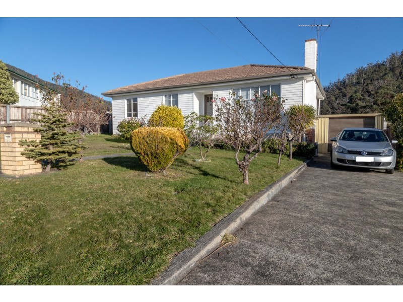 2 Arunta Crescent, Chigwell TAS 7011