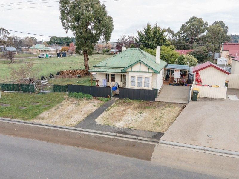 16 Patrick Street, Bothwell TAS 7030
