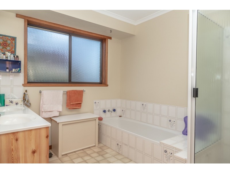 16A Talone Road, Blackmans Bay TAS 7052