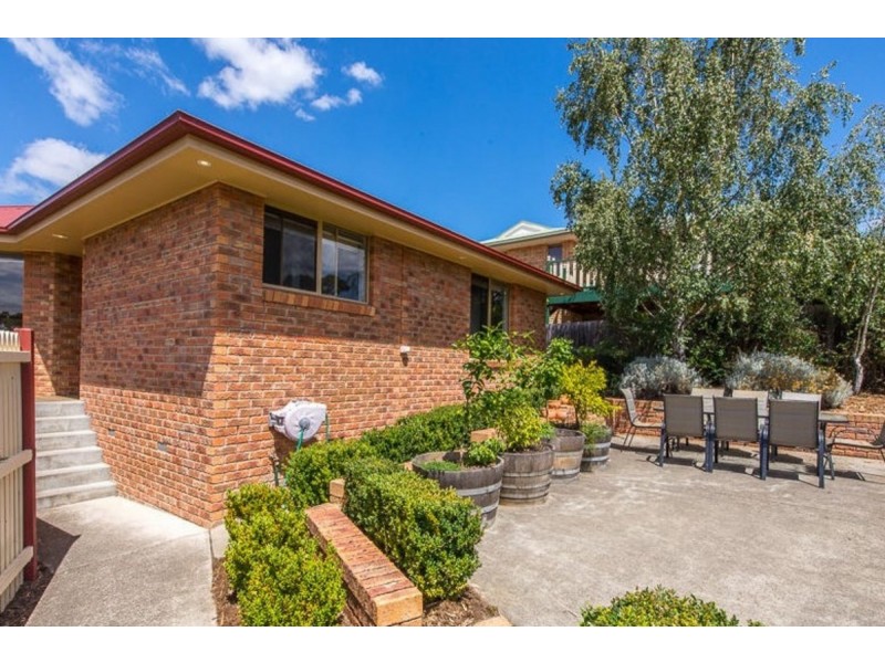 1 Nursery Court, Lenah Valley TAS 7008