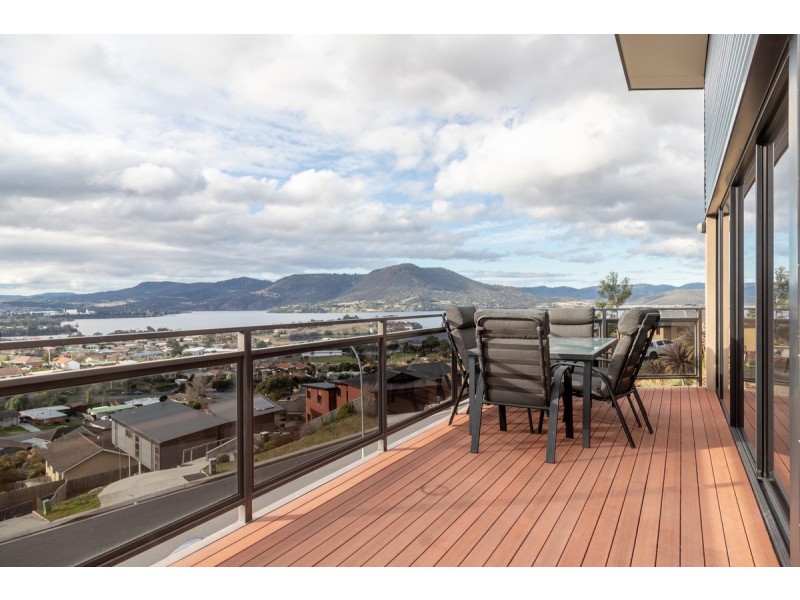11 Michele Court, Berriedale TAS 7011