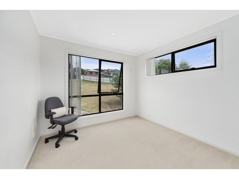 1/4 Nagle Place, Glenorchy TAS 7010