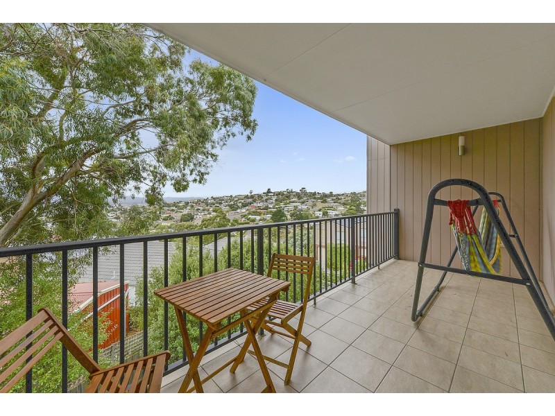 1/4 Nagle Place, Glenorchy TAS 7010