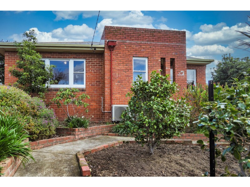 1/8 Walker Street, Rosetta TAS 7010