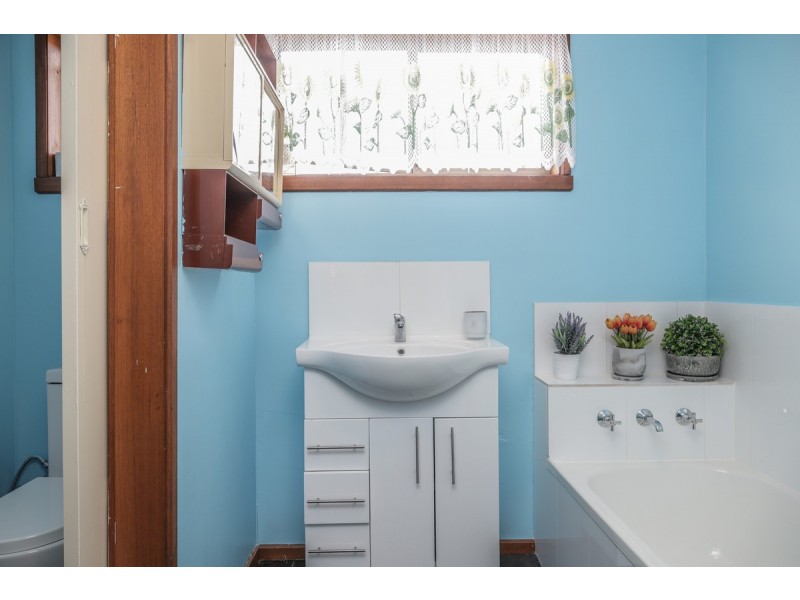 15 Wariga Road, Glenorchy TAS 7010