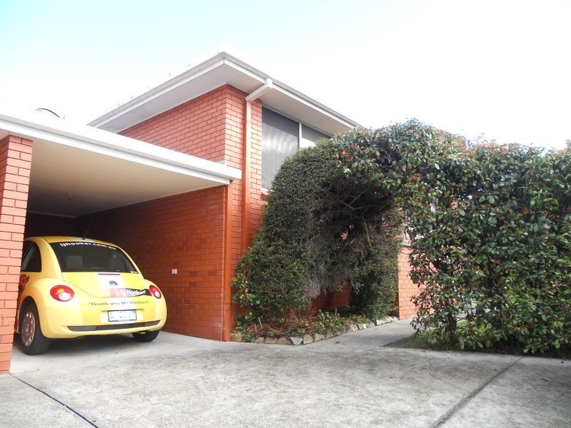 2/18 Bermuka Street, Moonah TAS 7009