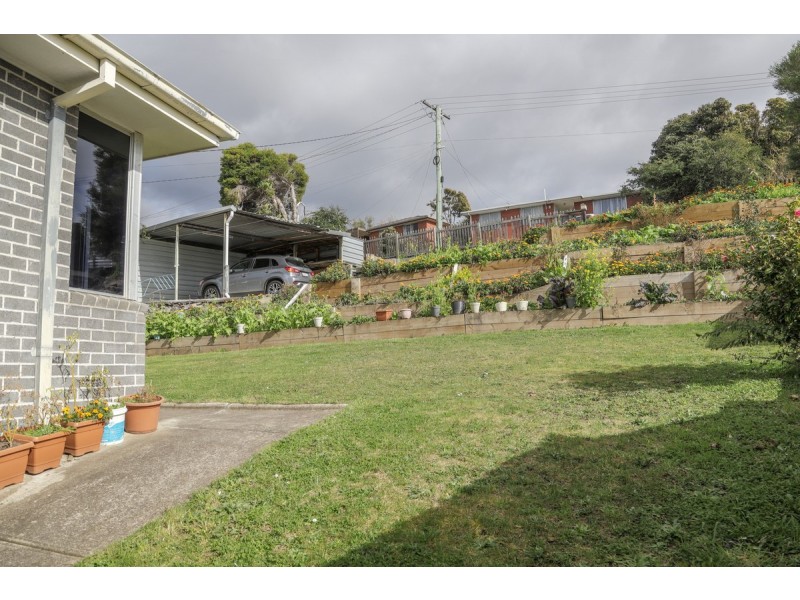 37 Hudson Crescent, Glenorchy TAS 7010