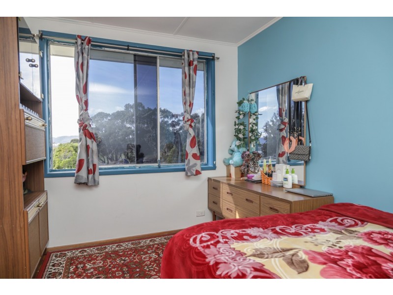 37 Hudson Crescent, Glenorchy TAS 7010