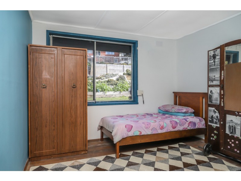 37 Hudson Crescent, Glenorchy TAS 7010