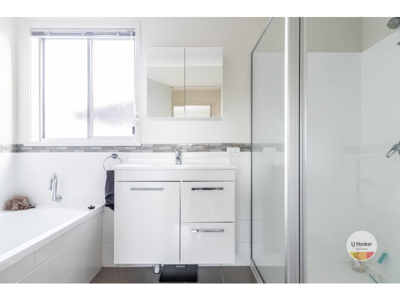 2/8 Kiama Place, Blackmans Bay TAS 7052