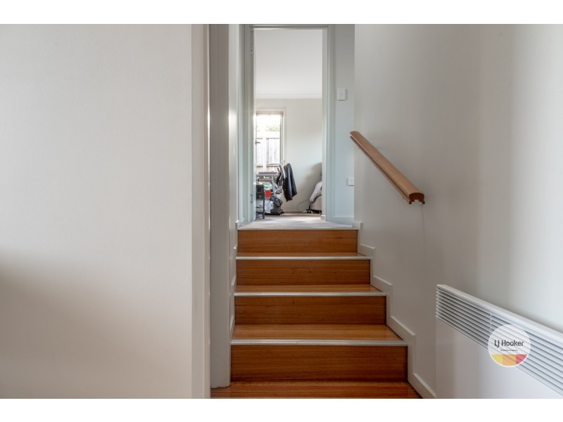 2/8 Kiama Place, Blackmans Bay TAS 7052