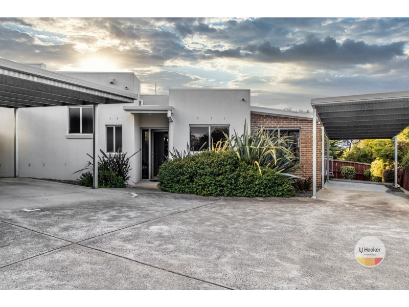 2/8 Kiama Place, Blackmans Bay TAS 7052