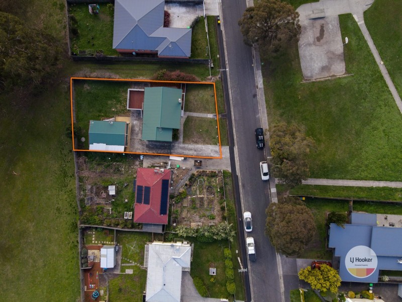 16 Arunta Crescent, Chigwell TAS 7011