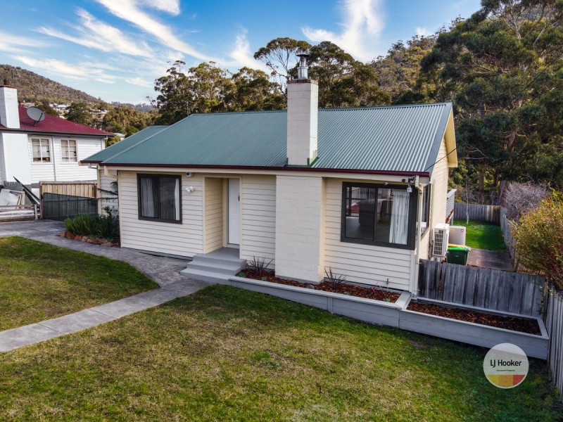 16 Arunta Crescent, Chigwell TAS 7011