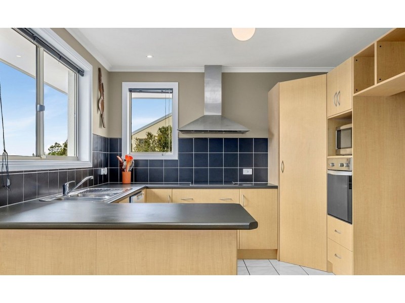 34 Fairview Drive, Kingston TAS 7050