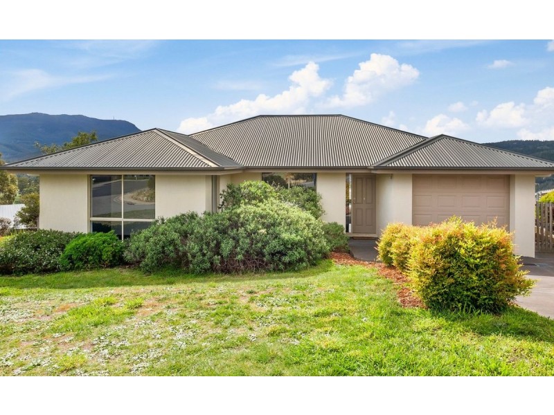 34 Fairview Drive, Kingston TAS 7050