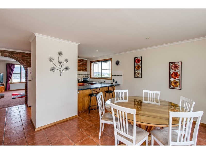 25 Lucinda Parade, Lutana TAS 7009