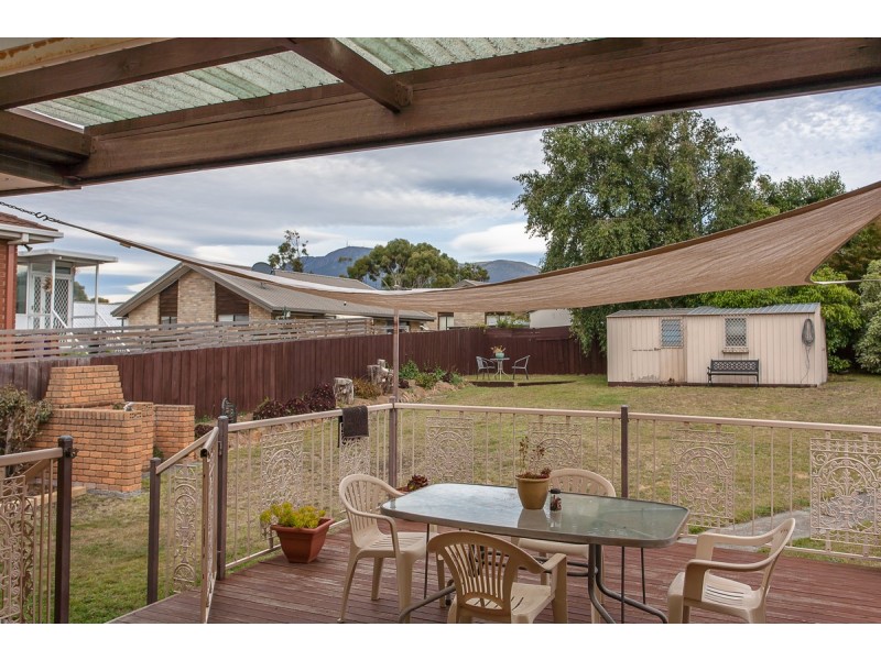 25 Lucinda Parade, Lutana TAS 7009