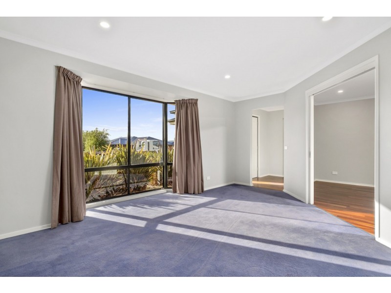 2 Crimson Drive, Margate TAS 7054