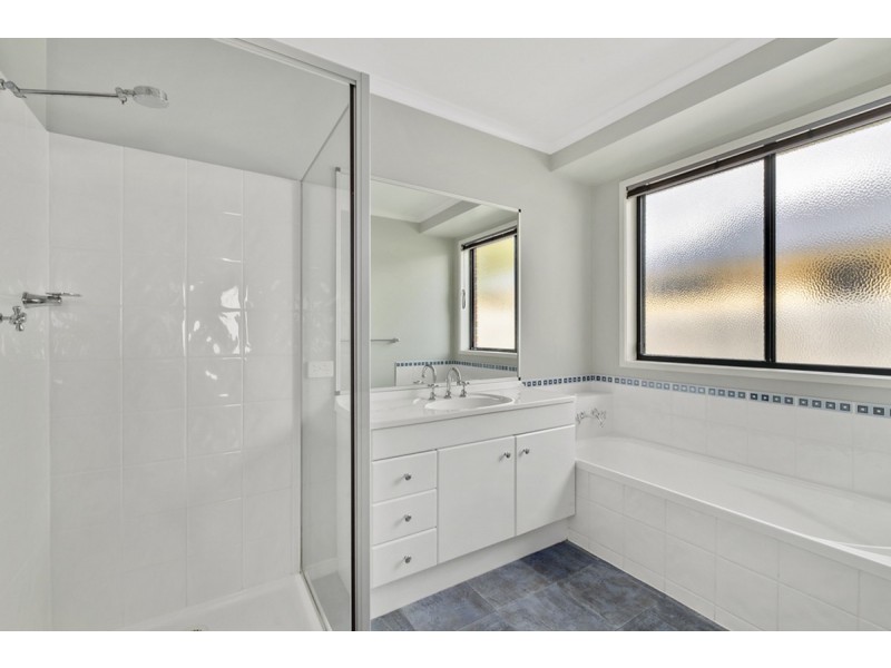 2 Crimson Drive, Margate TAS 7054