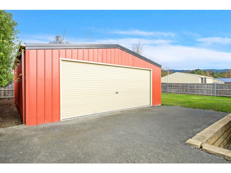 2 Crimson Drive, Margate TAS 7054