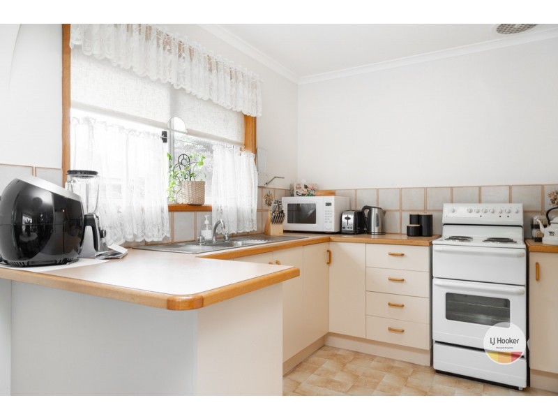 2/14 Lesdelle Street, Claremont TAS 7011