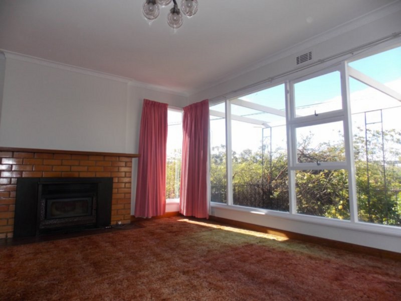 600 Main Road, Rosetta TAS 7010