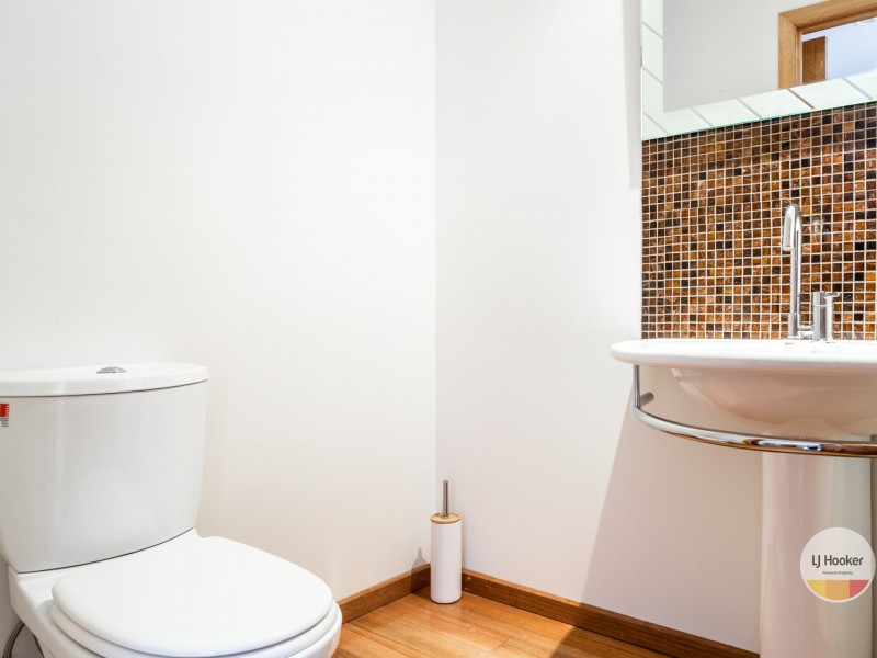 17 Forster Street, New Town TAS 7008