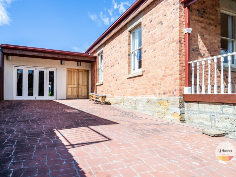 17 Forster Street, New Town TAS 7008