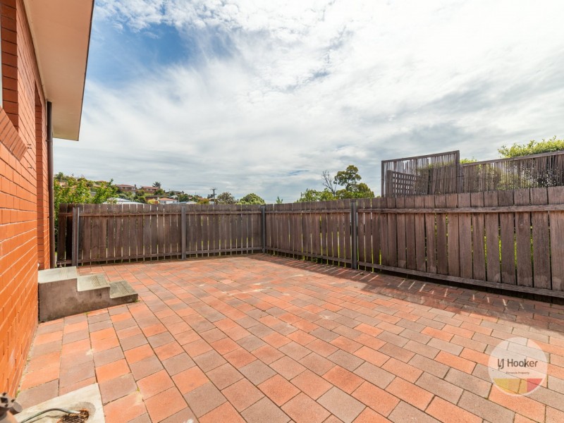 8/6 Katoomba Crescent, Montrose TAS 7010