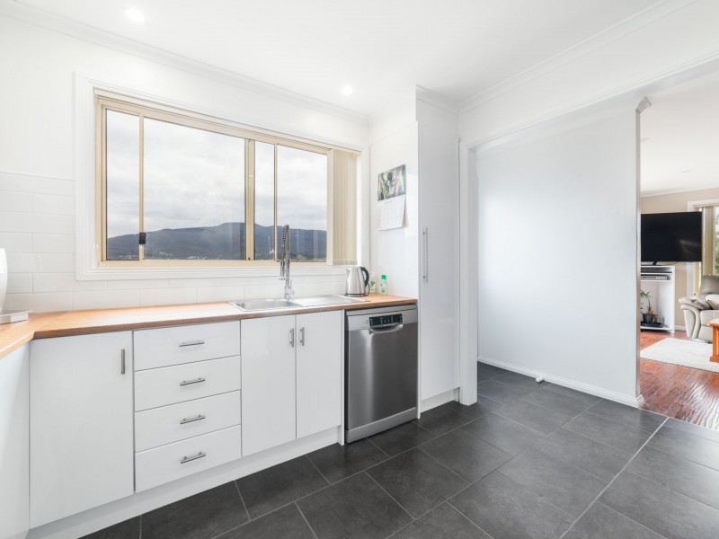 41 Grevillea Avenue, Old Beach TAS 7017