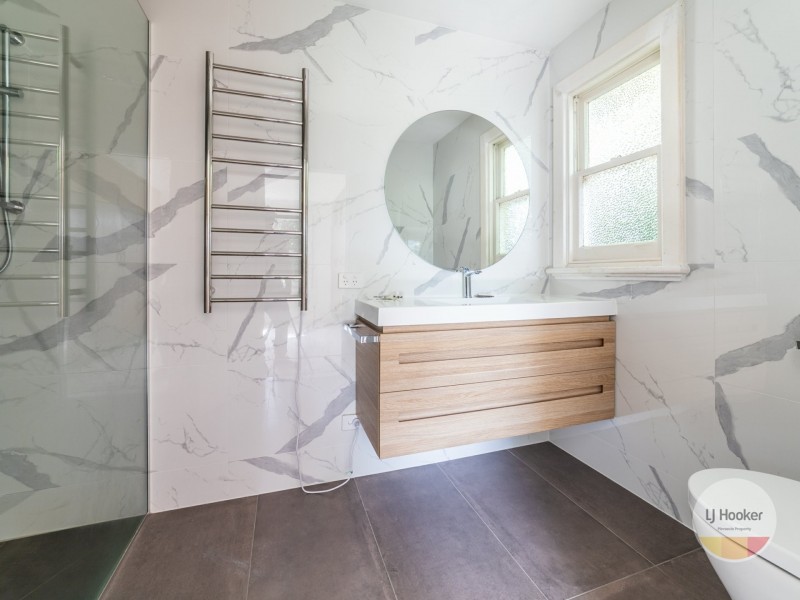 10 Amaroo Road, Austins Ferry TAS 7011