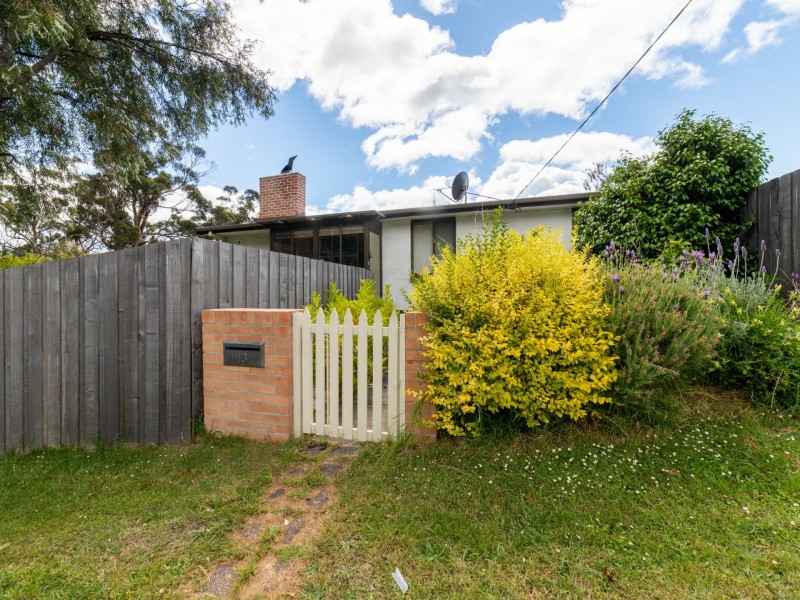 13 Biara Street, Chigwell TAS 7011