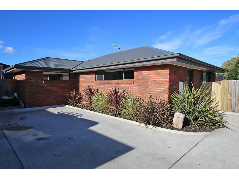 2/8 Incana Road, Margate TAS 7054