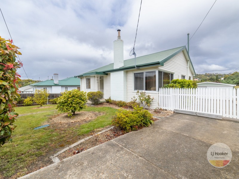 8 Roebuck Street, Warrane TAS 7018