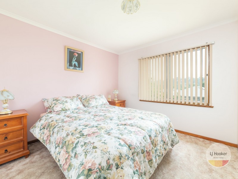 8 Roebuck Street, Warrane TAS 7018