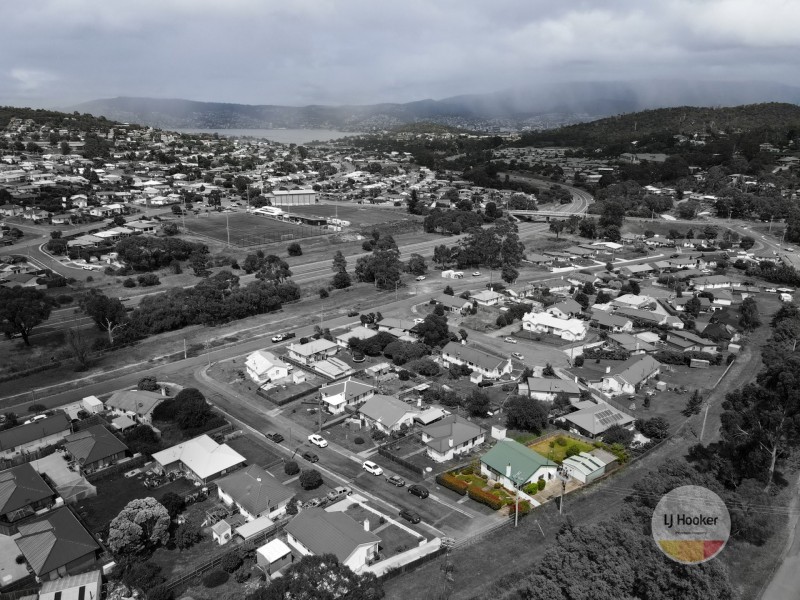 8 Roebuck Street, Warrane TAS 7018