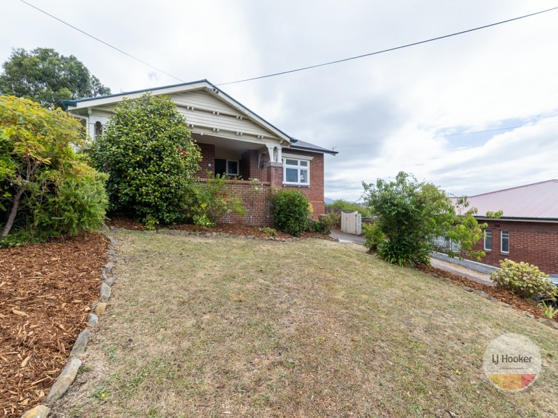 5 Salier Crescent, Mount Stuart TAS 7000