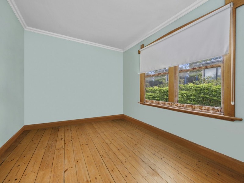 15 Hilton Road, Claremont TAS 7011