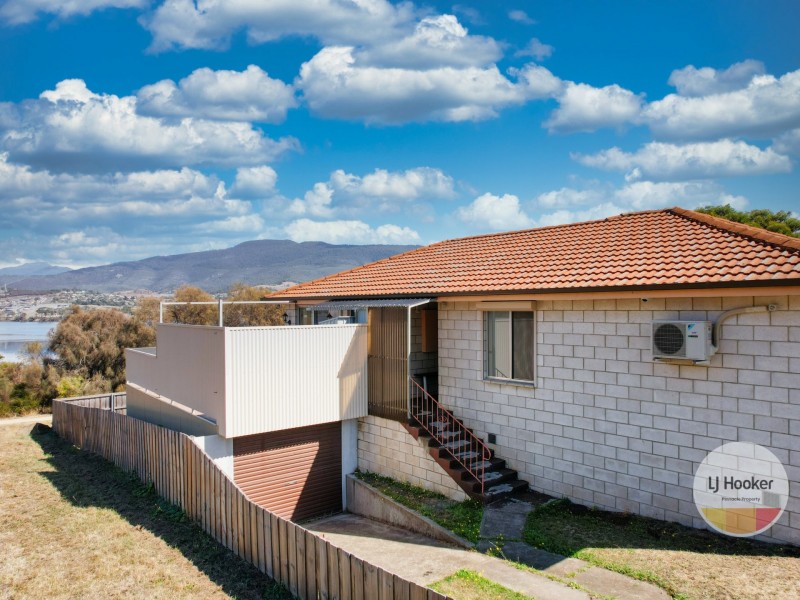 23 Calvert Crescent, Herdsmans Cove TAS 7030