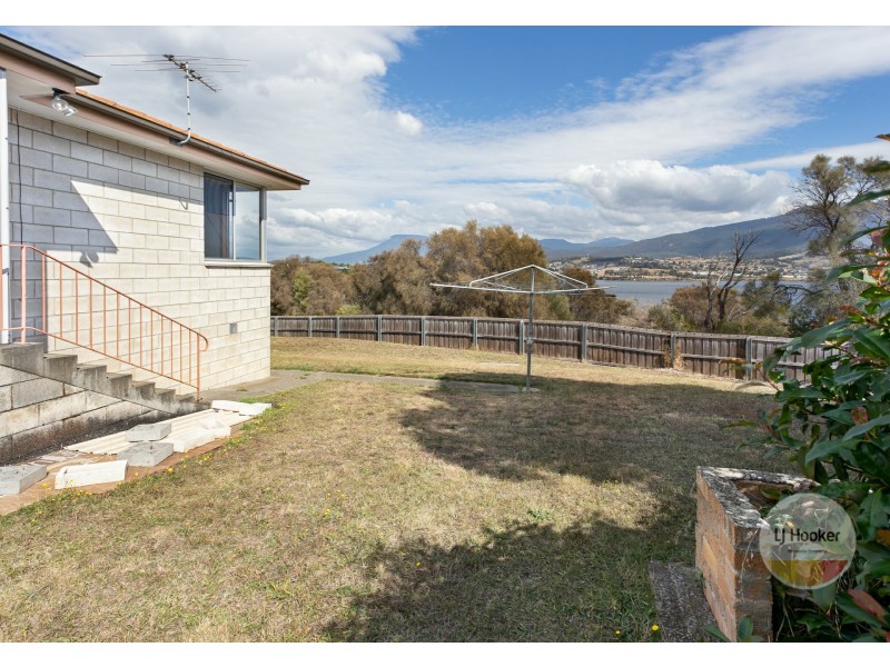 23 Calvert Crescent, Herdsmans Cove TAS 7030