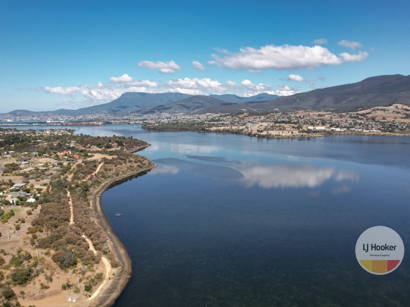 23 Calvert Crescent, Herdsmans Cove TAS 7030